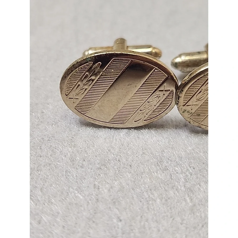 Gold Plated Cufflink Set with Engraved Vines - Vintage Cuff‎ Link Set
